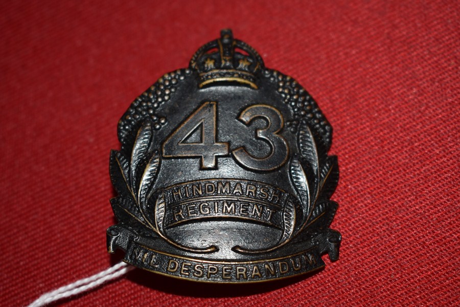 AUSTRALIAN ARMY HAT BADGE. 43 BN HINDMARSH REGIMENT. 30-42-SOLD
