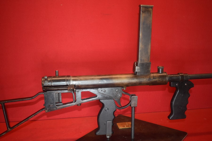 REPLICA AUSTRALIAN OWEN GUN MK1-SOLD