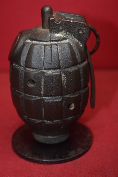 WW2 BRITISH/AUSTRALIAN DE-ACTIVATED HAND GRENADE FOR THE 303 RIFLE CUP DISCHARGE GRENADE LAUNCHER-SOLD