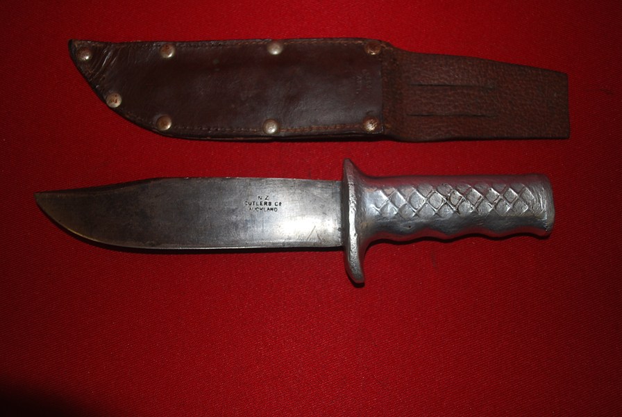 WW2 AUSTRALIAN/NZ FIGHTING KNIFE-SOLD