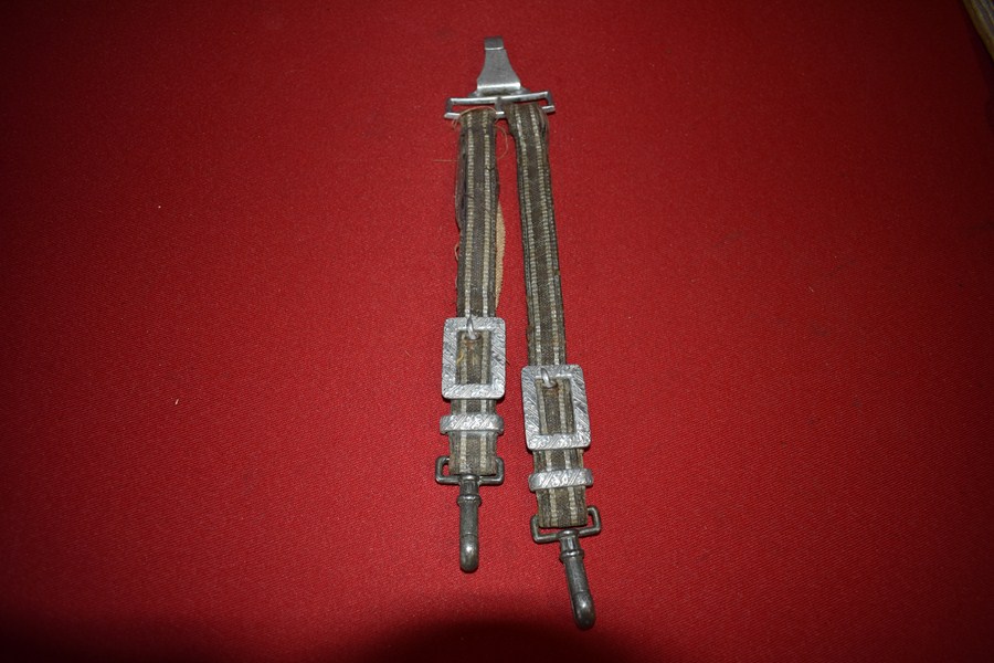 WW2 GERMAN LUFTWAFFE OFFICERS DAGGER HANGERS-SOLD