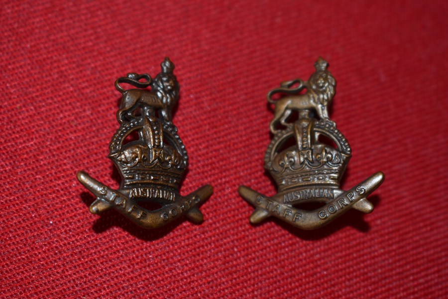 AUSTRALIAN ARMY BADGE STAFF CORPS COLLARS 30-42