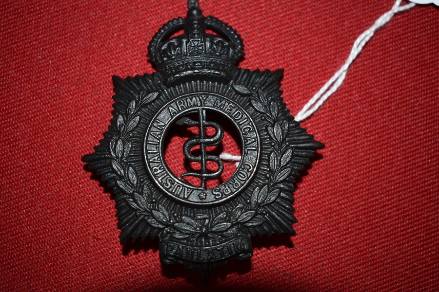 AUSTRALIAN ARMY HAT BADGE. MEDICAL CORPS. 30-42..