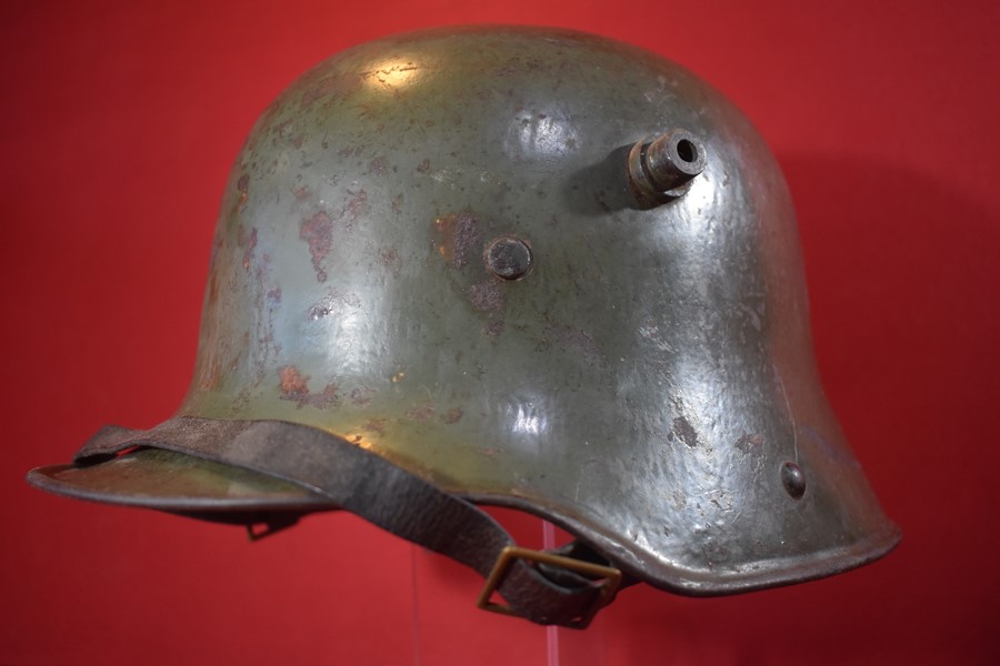 WW1 GERMAN/AUSTRIAN M16 HELMET-SOLD