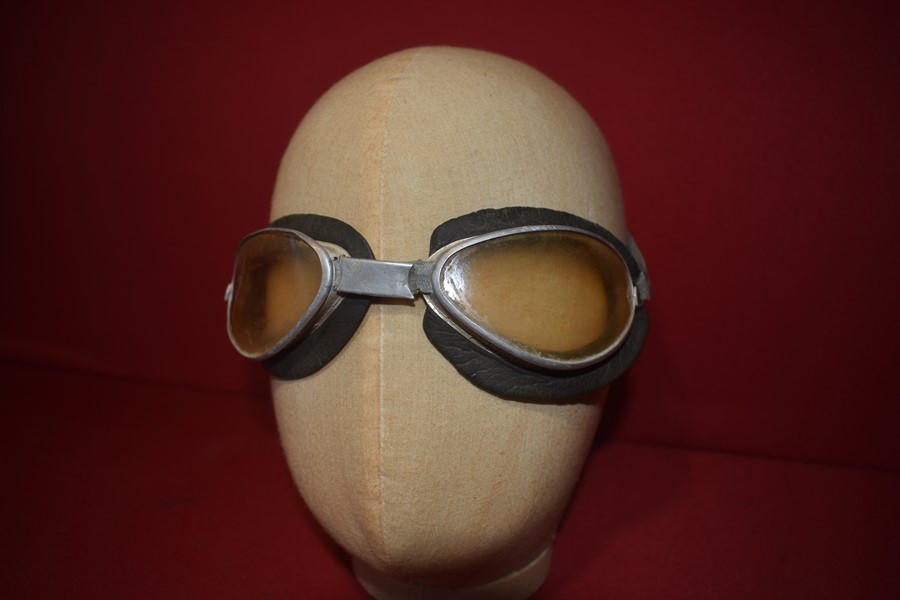 WW2 GERMAN PILOTS GOGGLES-SOLD