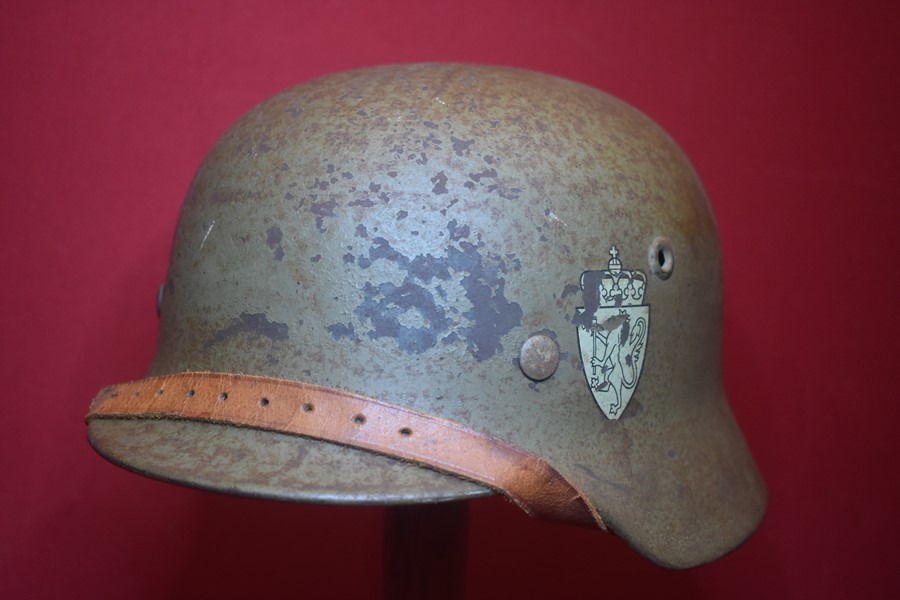 WW2 GERMAN M40 HELMET- NORWEIGAN RE-ISSUE