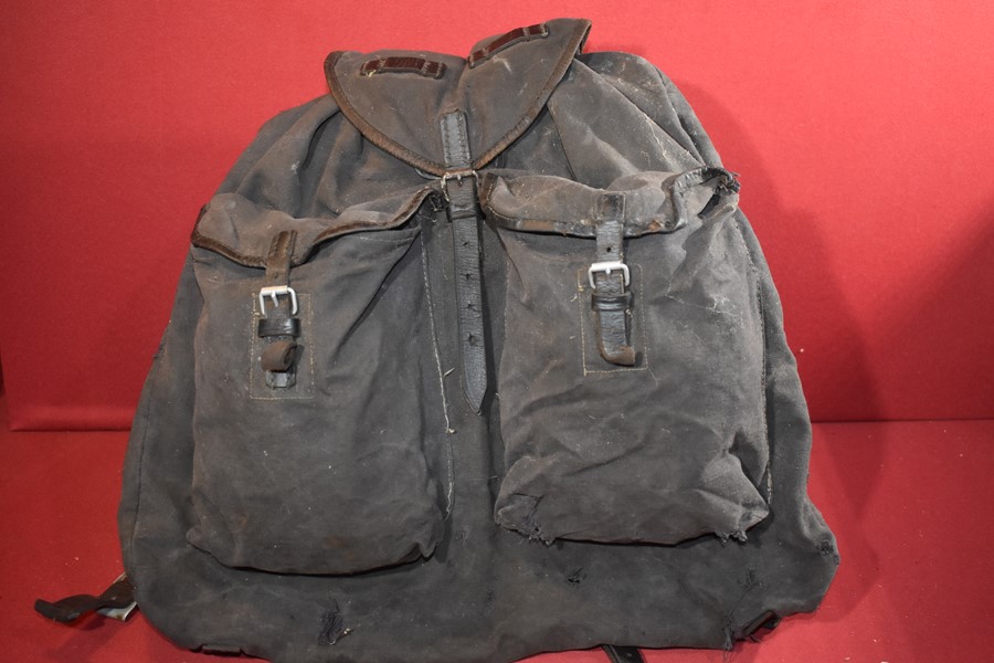 WW2 GERMAN LUFTWAFFE/PARATROOPERS BACK PACK-SOLD