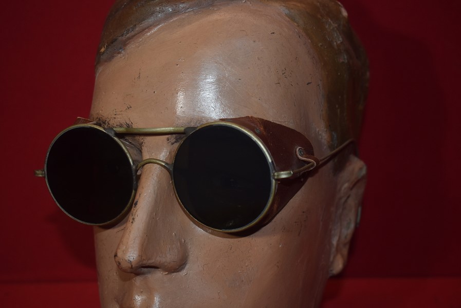 WW2 RAF/RAAF NO3 MKII PILOTS TINTED SUNGLASSES-SOLD