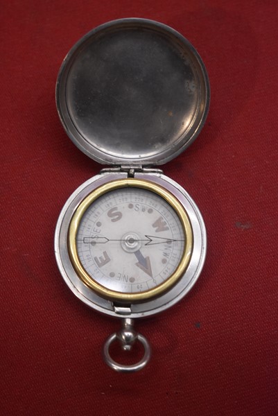 WW1 BRITISH OFFICERS WATCH STYLE COMPASS 1917 DATED-SOLD