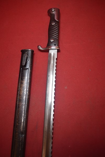 IMPERIAL GERMAN M1898 SAWBACK BAYONET SECOND PATTERN-SOLD