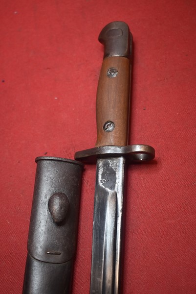 WW1 BRITISH/AUSTRALIAN BAYONET FOR THE 303 RIFLE. b-SOLD