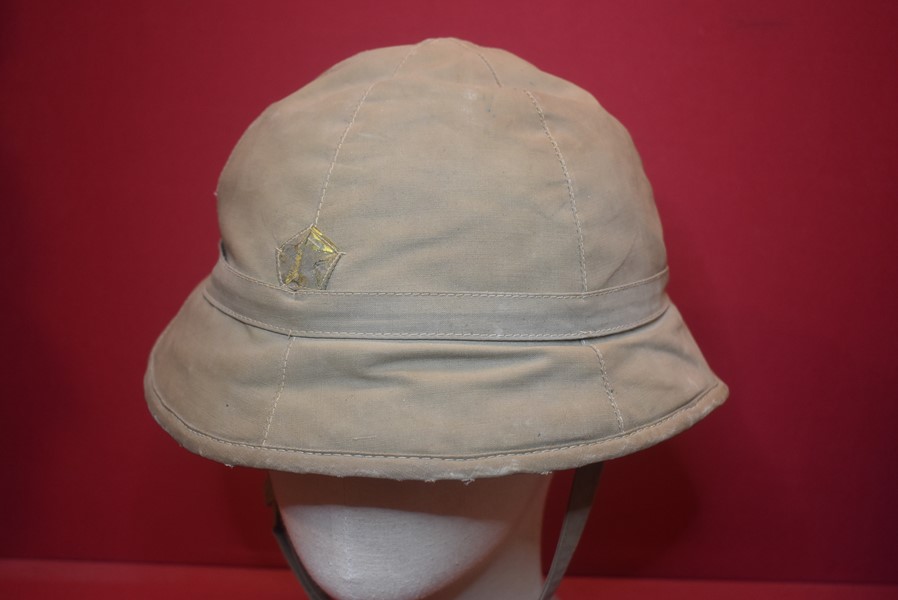 WW2 JAPANESE TYPE 98 SUN PITH HELMET-SOLD