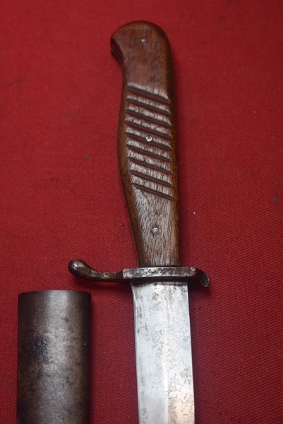 WW1 GERMAN TRENCH FIGHTING KNIFE NO MAKER MARKS-SOLD