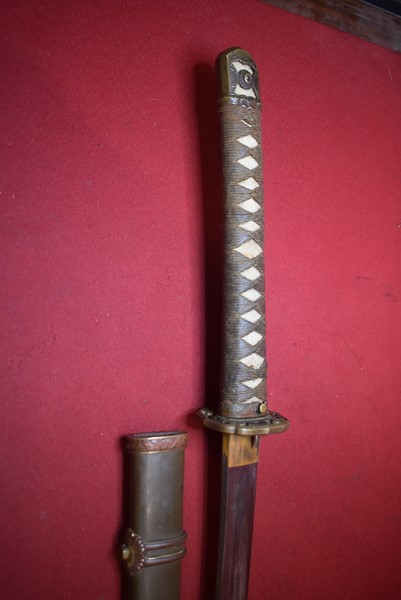 WW2. JAPANESE OFFICERS SAMURAI SWORD-SOLD