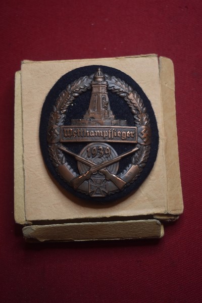 WW2 GERMAN 1939 KYFHAUSERBUND MARKSMANSHIP SLEEVE BADGE WITH PACKET OF ISSUE-SOLD