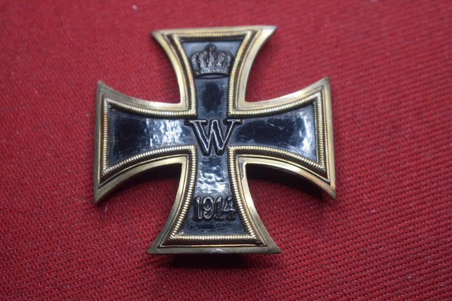 WW1 IMPERIAL GERMAN IRON CROSS FIRST CLASS VAULTED-SOLD