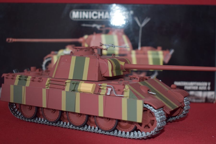 MINICHAMPS 1:35 DIE CAST WW2 GERMAN PANZERKAMPFWAGEN V PANTHER AUSF. G-SOLD