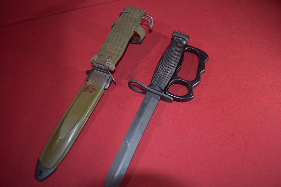 Knuckle Guard Bayonet Grip