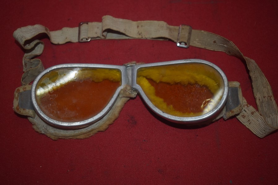 WW2 BRITISH GOOGLES-SOLD