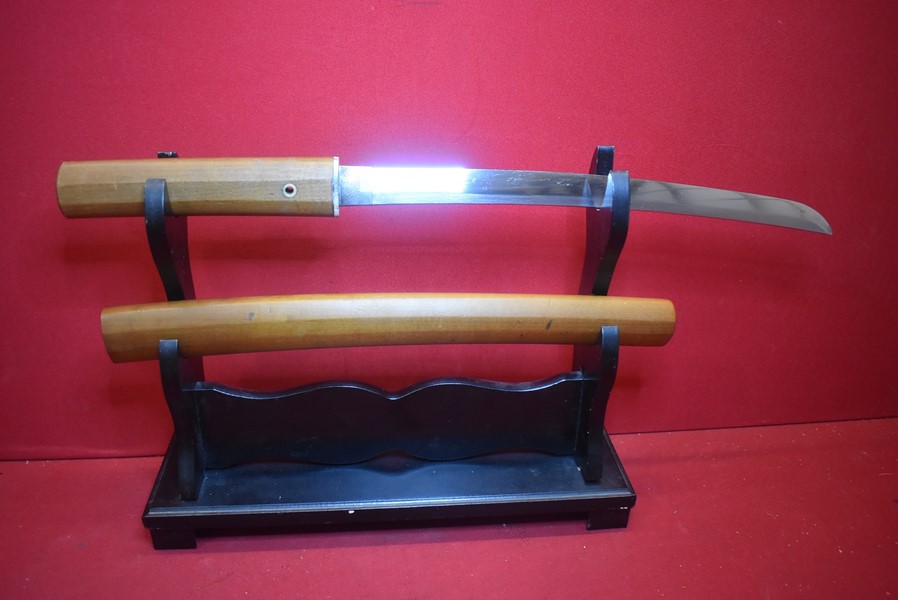 JAPANESE WAKIZASHI WITH SIGNED TANG