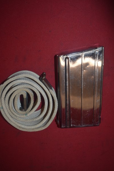 SLR CHROME MAGAZINE AND SHOULDER STRAP FOR PARADE USE