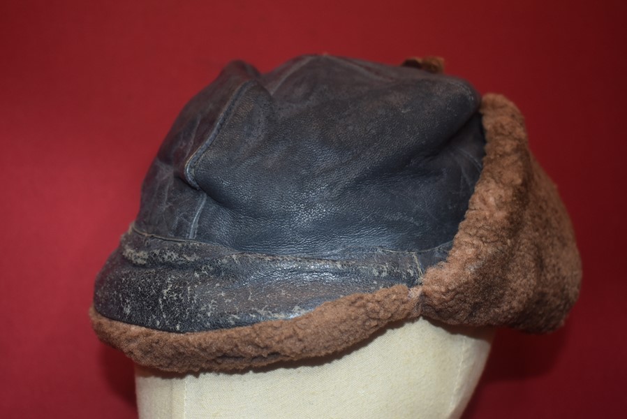 WW2 US/RAAF BOMBER CREW FUR CAP BRITISH MADE