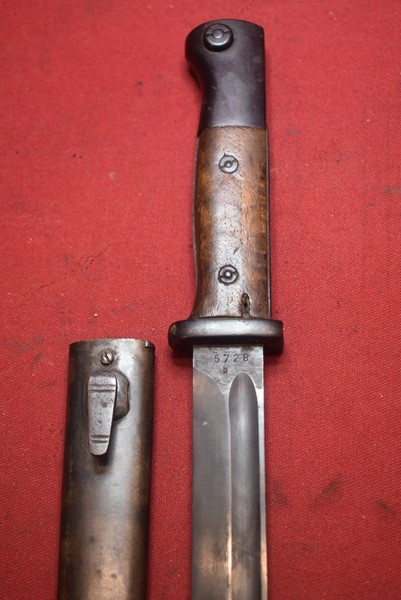 WW2 GERMAN K98 BAYONET WITH WOOD GRIPS