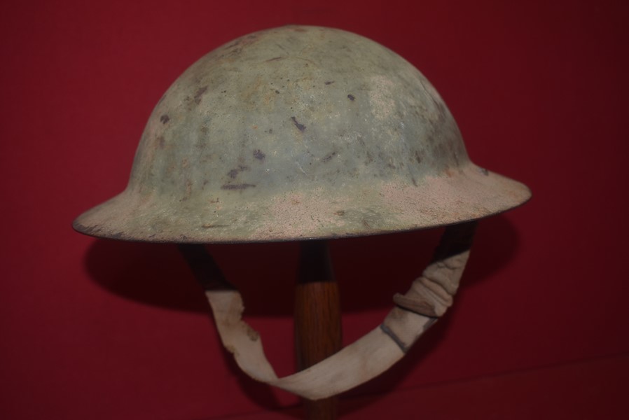 WW2 AUSTRALIAN ARMY RAW EDGE HELMET 1941-SOLD