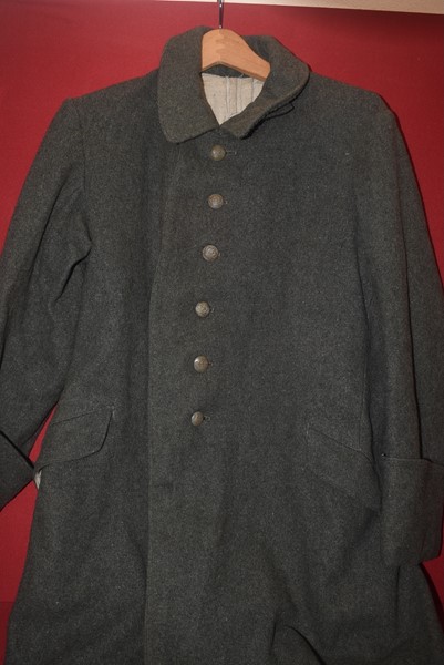 WW1 GERMAN ARMY SOLDIERS TRENCH COAT-SOLD