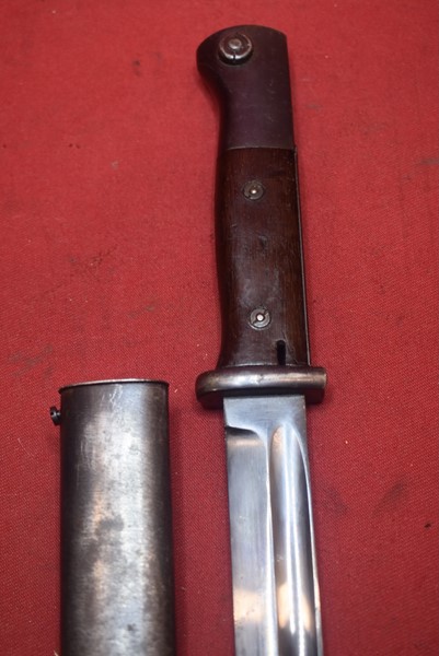 UNUSUAL WW2 GERMAN K98 BAYONET WITH NO MAKERS MARKS